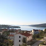 Apartments With Parking Space Seget Vranjica, Trogir - 8507 Apartman Seget Vranjica