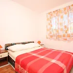 Apartments With Parking Space Seget Vranjica, Trogir - 8507 Apartman *