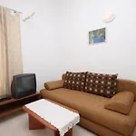 Apartments With Parking Space Seget Vranjica, Trogir - 8507 Apartman