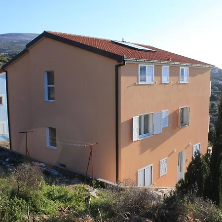 Apartments With Parking Space Seget Vranjica, Trogir - 8507 Seget Vranjica